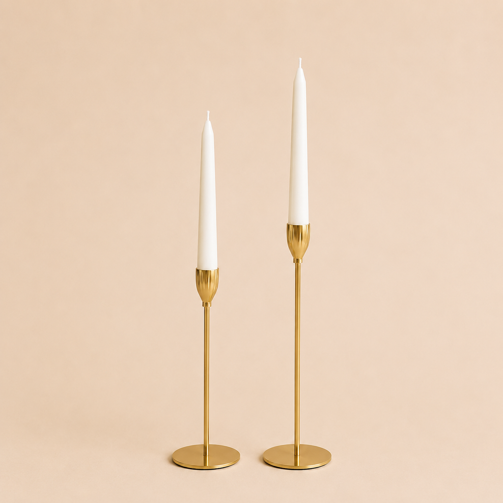 Moderne Goldene Kerzenhalter - Verleih