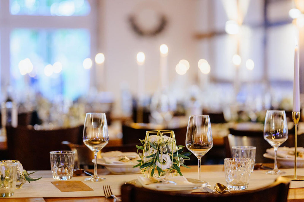 Modere Goldene Blumenständer - Verleih